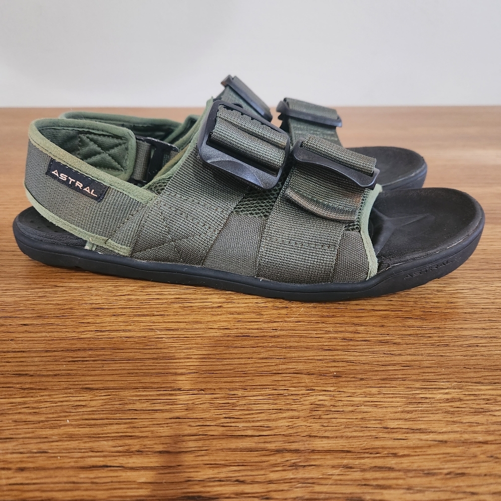 Astral Men's Pfd Sandal in Green Black Size 9